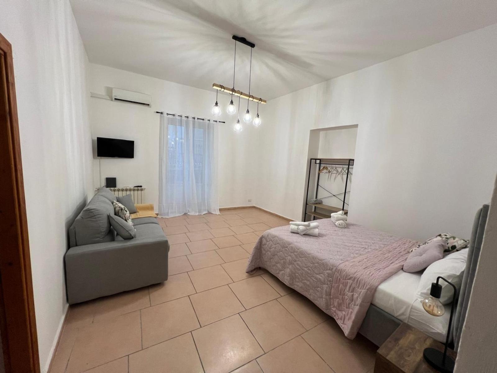 Greta'S Apartment Discesa Delle Capre Palermo Eksteriør billede